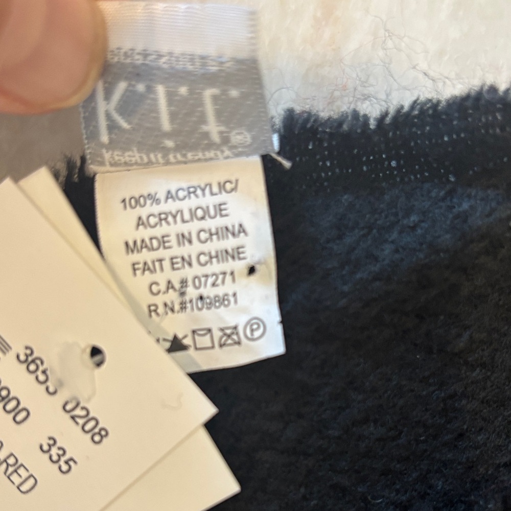 K.I.T. Red Black Poncho Cape Wrap | 100% Acrylic | Holiday Gift Ready. NWT - Picture 4 of 6